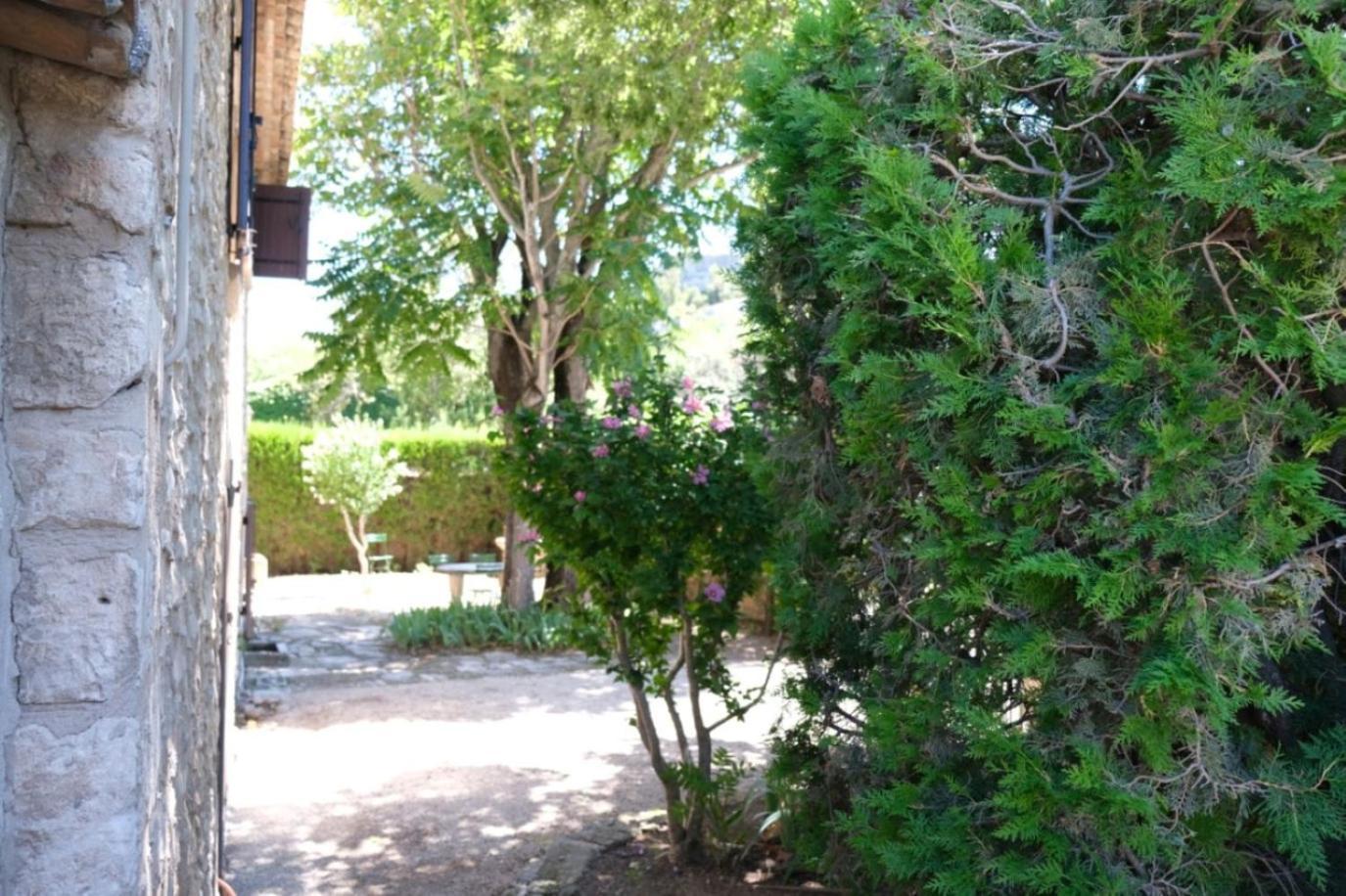 Typical Mas Provencal With Swimming Pool In A Small Hamlet Near Mouries In The Alpilles In Provence- 8 Persons Villa Exterior photo